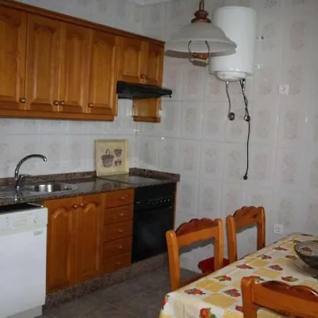 Апартаменты Puerto Del Carmen Sleeps 4 Pool Wifi Пуэрто дель Кармен