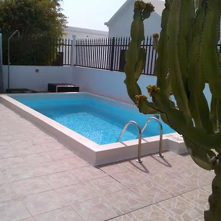 Puerto Del Carmen Sleeps 4 Pool Wifi Апартаменты