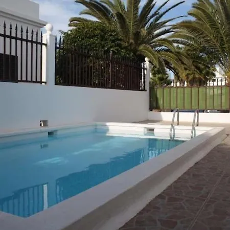 Puerto Del Carmen Sleeps 4 Pool Wifi * بويرتو ذيل كارمين