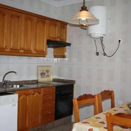 Puerto Del Carmen Sleeps 4 Pool Wifi Apartment